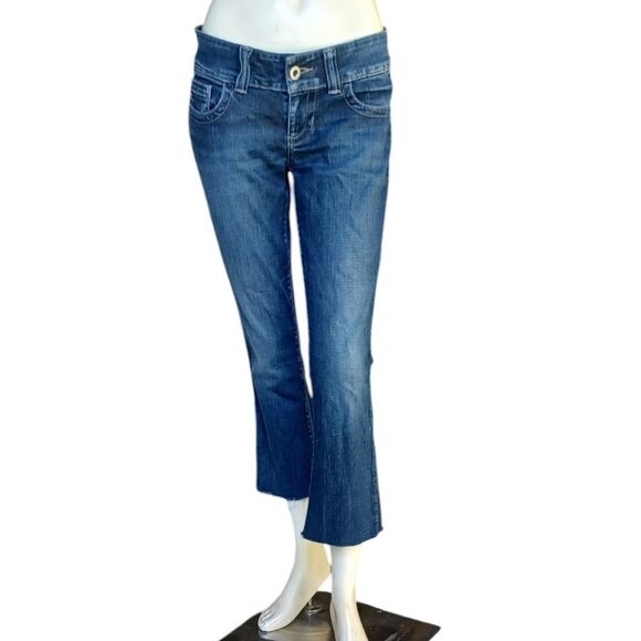 4189.....Guess Daredevil Bootcut Jeans Size 27, 24" Inseam 7" Rise - Picture 2 of 5